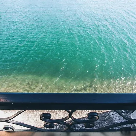 Lägenhet Borgo A Rezzonico